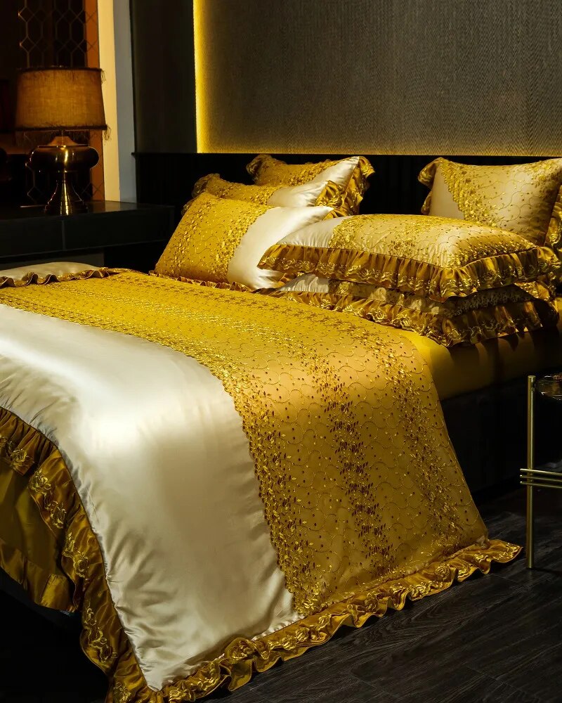 Modern Silk Elegance Bedding Set / Lixra