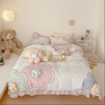 Exquisite Cartoon Flowers Embroidery Girl Fitted Bedding Set/Lixra