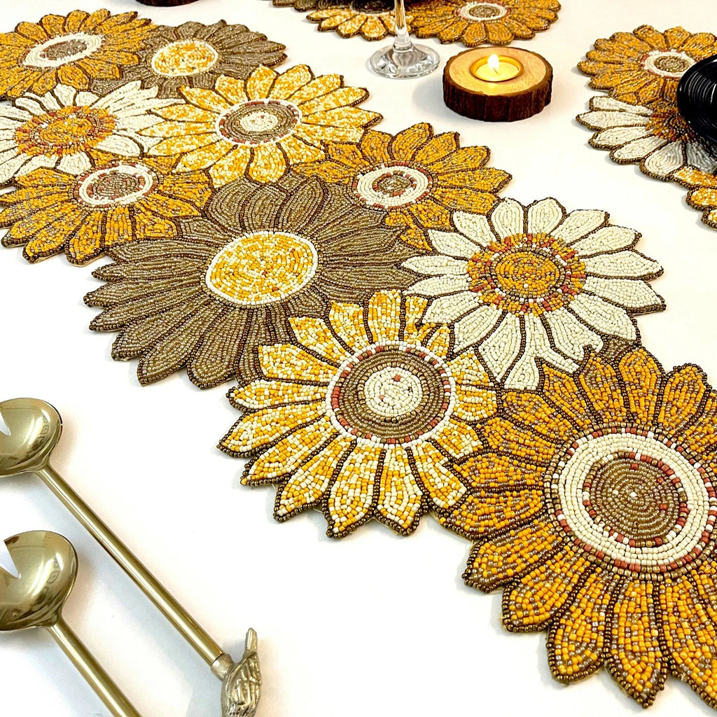 Star Ornamental Beaded Table Runner With 6 placemat