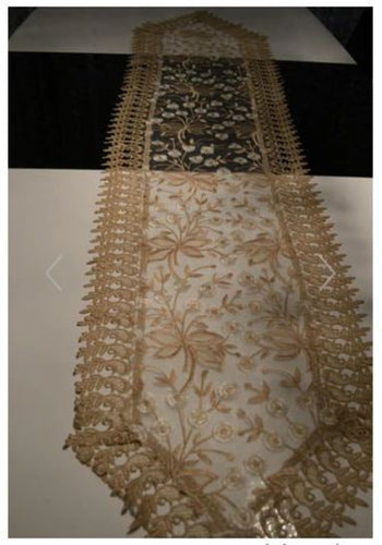 Translucent Floral Design Embroidered Table Runner - Lixra