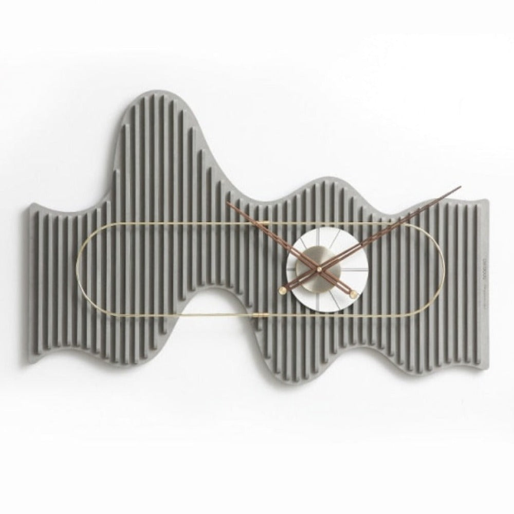 Exquisite Modern Wooden Analog Wall Clock / Lixra