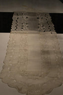 Floral Embroidered White Table Runner - Lixra
