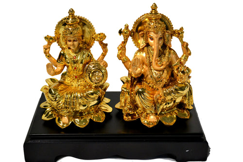 Gold Finish Metallic Ornate Showpiece Set / Lixra