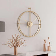 Metal Round Shaped Hanging Wall Clock / Lixra