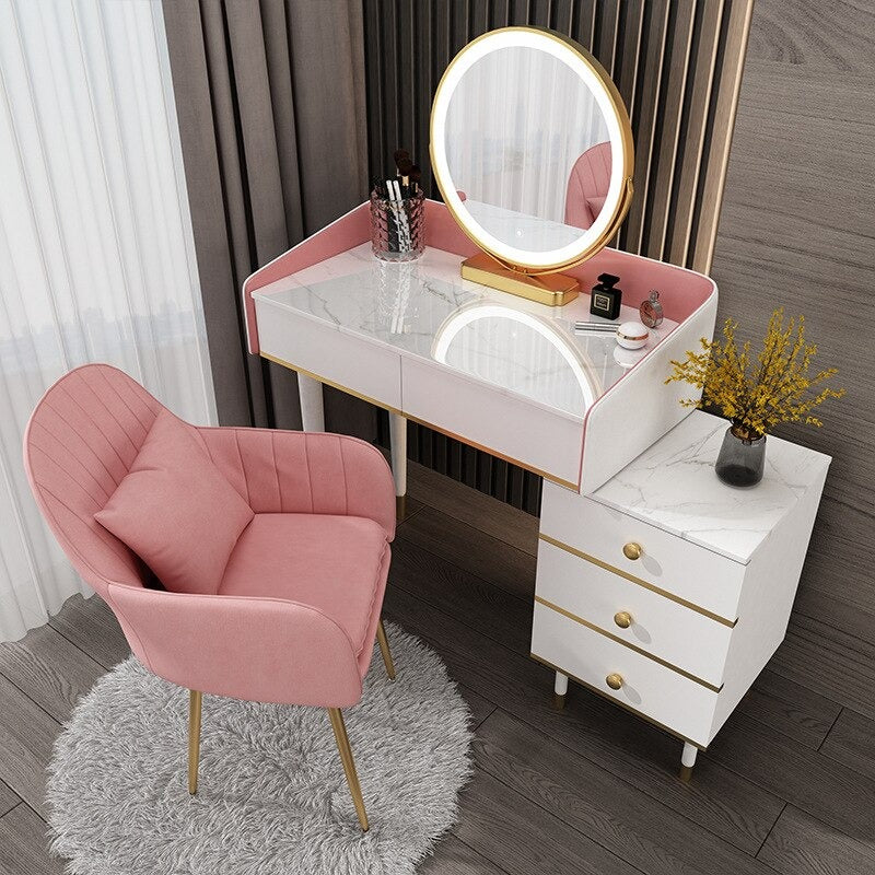 modern luxury dresser 1600mm Contemporary 9-Drawer Champagne Bedroom Dresser for Storage in GoldHomary