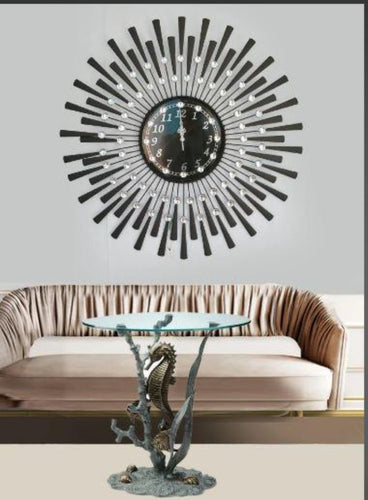 Creative Embracing Look Modern Wall Clock - Lixra